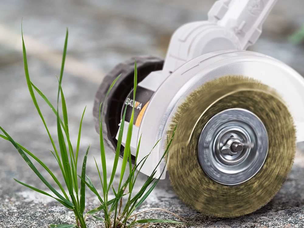 Batavia - Pulisci Fughe A Batteria - Due Spazzole In Dotazione - SENZA BATTERIA E CARICABATTERIA 7 Batavia - Pulisci Fughe A Batteria - Due Spazzole In Dotazione - SENZA BATTERIA E CARICABATTERIA - immagine 5