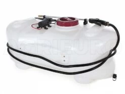 Botticella Per Irrorazione Da 100 Lt Per Trattorino Con Pompa Elettrica A Batteria 12 Volts -Garden Sconto botticella per irrorazione da 100 lt per trattorino con pompa elettrica a batteria 12 volts pompa irrorazione elettrica da trattorino da 100 litri 13393 3 1528185836 IMG 6654