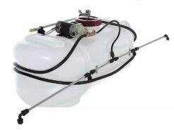 Botticella Per Irrorazione E Diserbo Da 100 Lt Per Trattorino Pompa Elettrica A Batteria 12 Volts -Garden Sconto botticella per irrorazione e diserbo da 100 lt per trattorino pompa elettrica a batteria 12 volts pompa irrorazione elettrica da trattorino da 100 litri 13385 3 1528103619 IMG 6570