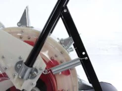 GeoTech PM 100 - Seminatrice A Spinta Con Rullo - Spandiconcime -Garden Sconto geotech pm 100 seminatrice a spinta con rullo spandiconcime seminatrice a spinta con rullo geotech pm 100 12798 0 1522232163 IMG 8870