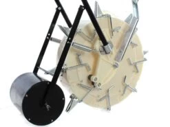 GeoTech PM 100 - Seminatrice A Spinta Con Rullo - Spandiconcime -Garden Sconto geotech pm 100 seminatrice a spinta con rullo spandiconcime seminatrice a spinta con rullo geotech pm 100 12798 0 1522232163 IMG 8875