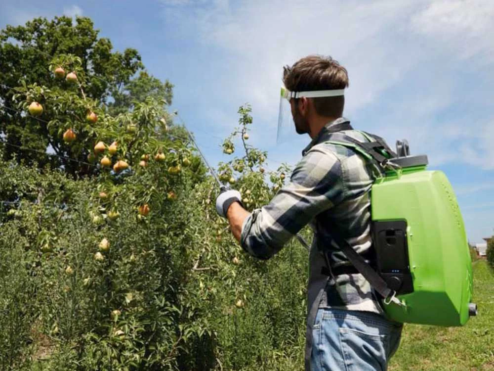 Pompa Irroratrice A Batteria A Spalla Verdemax FUTURA PRO 16L Batteria Al Litio 18V 2.5Ah 7 Pompa Irroratrice A Batteria A Spalla Verdemax FUTURA PRO 16L Batteria Al Litio 18V 2.5Ah - immagine 5