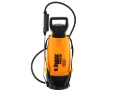 Pompa Irroratrice A Tracolla A Batteria Volpi V.BLACK PROTON 7lt - Serbatoio Da 7 Litri 26 Pompa Irroratrice A Tracolla A Batteria Volpi V.BLACK PROTON 7lt - Serbatoio Da 7 Litri -Garden Sconto pompa irroratrice a tracolla a batteria volpi v black proton 7lt serbatoio da 7 litri pompa per irrorazione spalleggiata 26103 3 1623748390 IMG 60c86f2683517