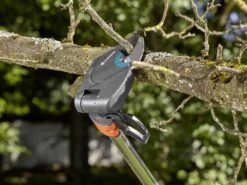 StarCut 410 Plus - Forbicione Gardena - Troncarami Su Asta Telescopica Da 230-410 Cm - Ø 32mm 26 StarCut 410 Plus - Forbicione Gardena - Troncarami Su Asta Telescopica Da 230-410 Cm - Ø 32mm -Garden Sconto starcut 410 plus forbicione gardena troncarami su asta telescopica da 230 410 cm 32mm forbice troncarami lunga su asta di prolunga 12922 0 1523267808 image 1