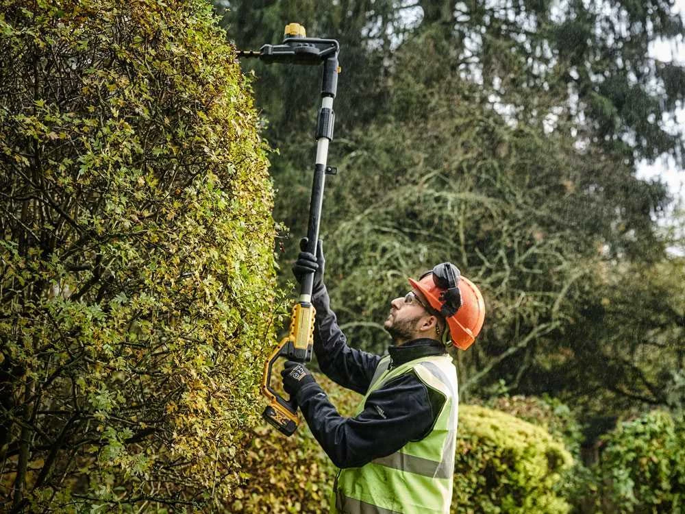 Tagliasiepi Su Asta Di Prolunga Elettrico Orientabile DEWALT DCMPH566P1-QW - Batteria 18V 5Ah - immagine 9