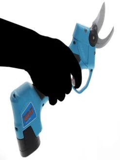 Wortex Piranha 20-M - Forbice Elettrica Da Potatura - 2x 18V 2Ah -Garden Sconto wortex piranha 20 m forbice elettrica da potatura 2x 18v 2ah forbice wortex piranha 20 m a batteria agli ioni di litio 2 ah 16984 6 1559919101 IMG 6534