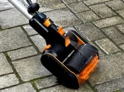 Worx WG441E - Pulitore Per Esterni A Batteria - Batteria Da 20V - 4Ah - 2 Spazzole Incluse -Garden Sconto worx wg441e pulitore per esterni a batteria batteria da 20v 4ah 2 spazzole incluse pulisci pavimenti a batteria worx 32793 10 1644220305 IMG 6200cf91c949b